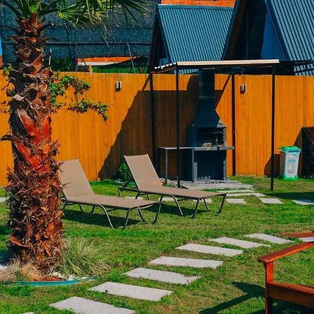 Bungorise Garden Hot Pool And Big Garden * 萨潘贾