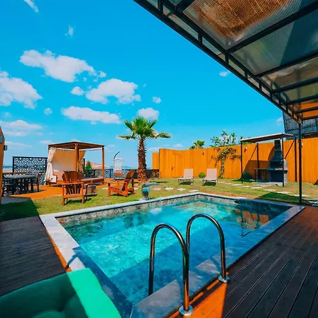 Bungorise Garden Hot Pool And Big Garden Chalet Sapanca
