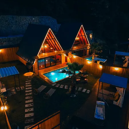 Bungorise Garden Hot Pool And Big Garden Chalet Sapanca