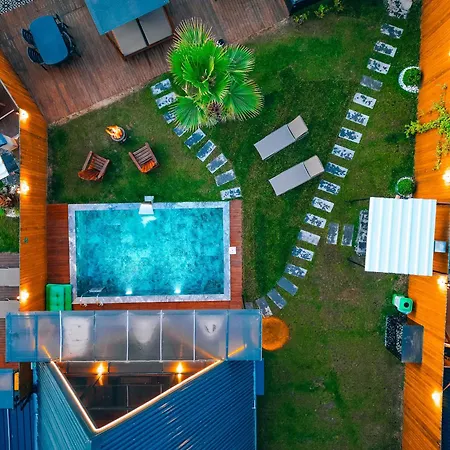 Bungorise Garden Hot Pool And Big Garden 木屋